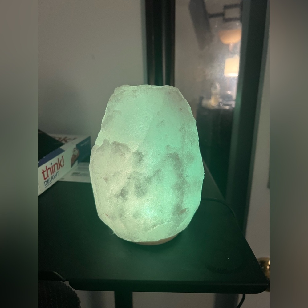 Himalayan Salt Lamp - Multi-color effect